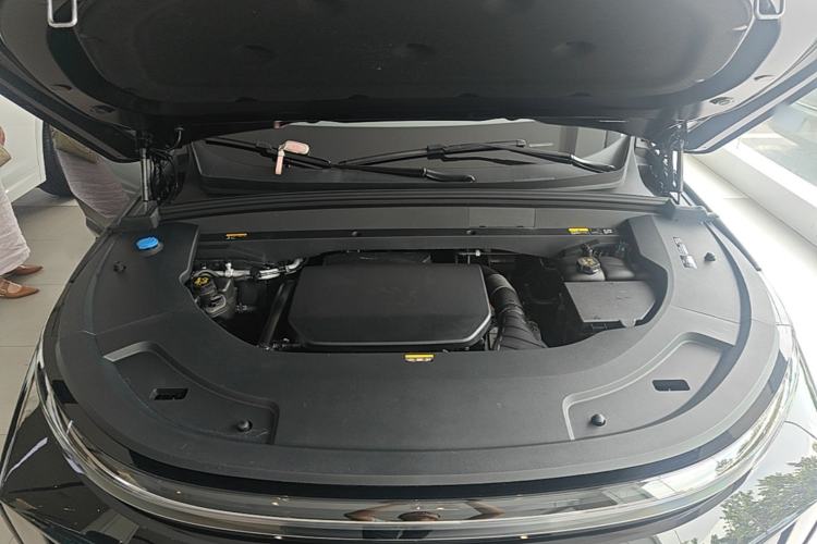 Used Li Auto L7 2024 Pro Model Engine Bay