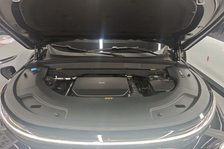 Used Li Auto L7 2024 Ultra Model Engine Bay