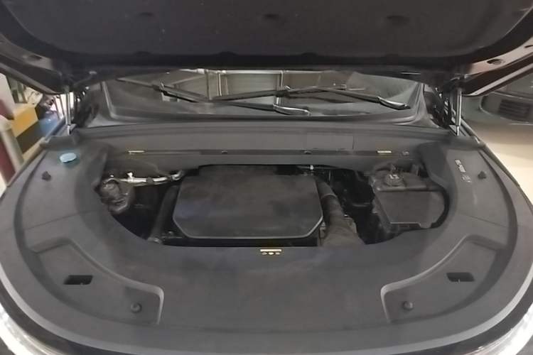 Used Li Auto L7 2024 Pro Model Engine Bay
