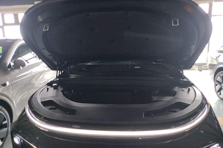 Used Li Auto L7 2024 Pro Model Engine Bay