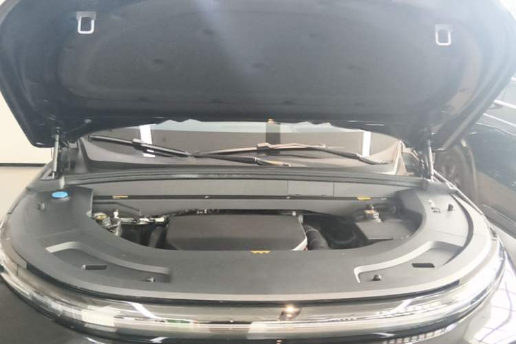 Used Li Auto L7 2024 Pro Model Engine Bay