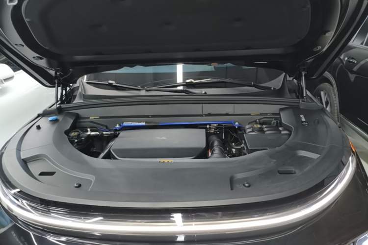 Used Li Auto L7 2024 Pro Model Engine Bay