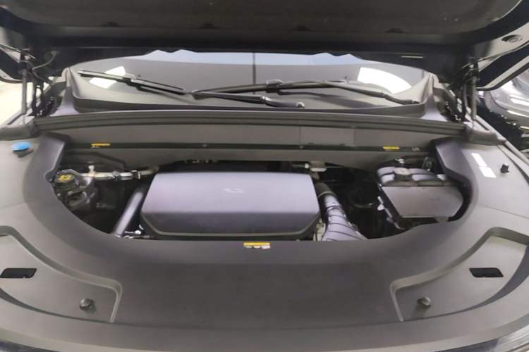 Used Li Auto L7 2024 Ultra Model Engine Bay