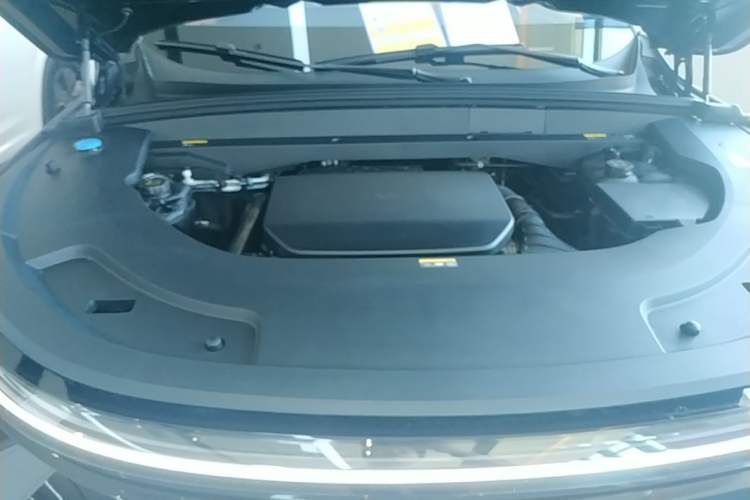 Used Li Auto L7 2024 Pro Model Engine Bay