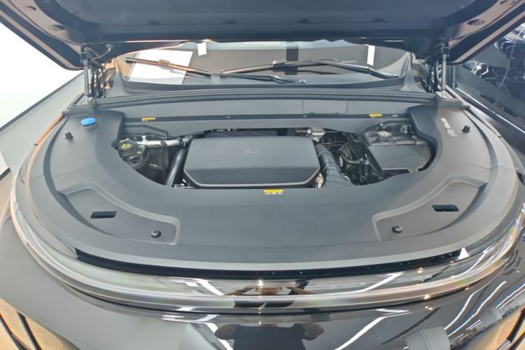 Used Li Auto L7 2024 MAX Model Engine Bay