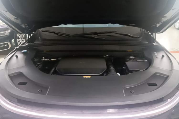 Used Li Auto L7 2024 Pro Model Engine Bay