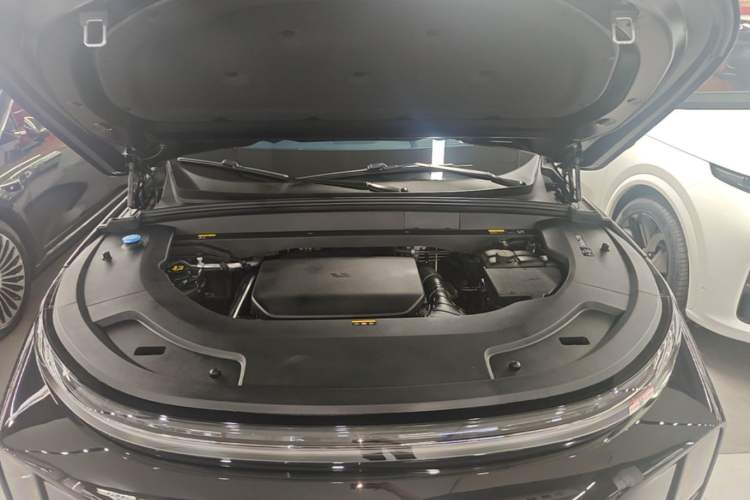 Used Li Auto L7 2024 Pro Model Engine Bay