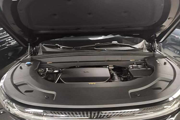 Used Li Auto L7 2024 Ultra Model Engine Bay
