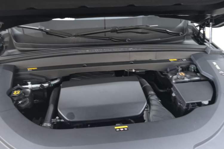 Used Li Auto L7 2024 Pro Model Engine Bay