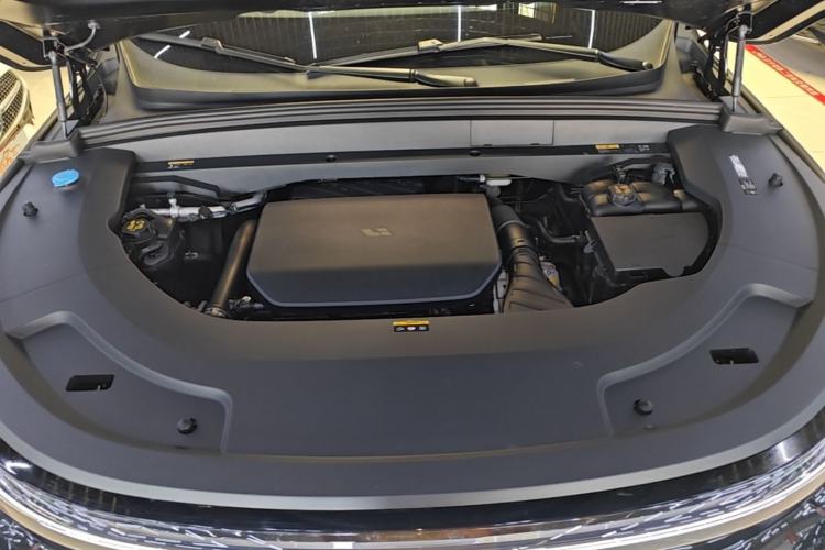 Used Li Auto L7 2024 Ultra Model Engine Bay