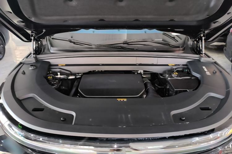 Used Li Auto L7 2024 Pro Model Engine Bay