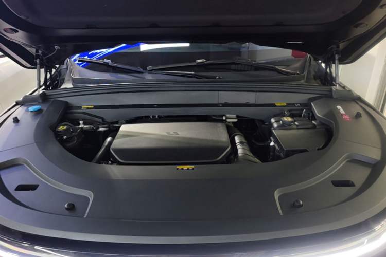 Used Li Auto L7 2024 Ultra Model Engine Bay