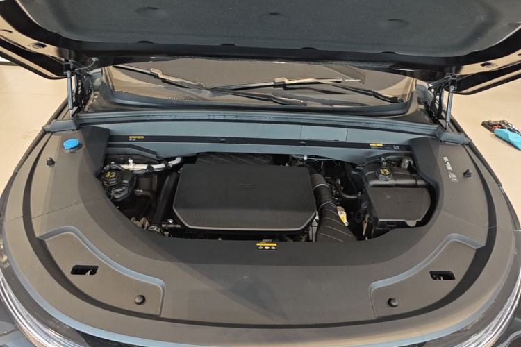 Used Li Auto L7 2024 Pro Model Engine Bay