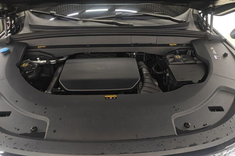 Used Li Auto L7 2024 Pro Model Engine Bay