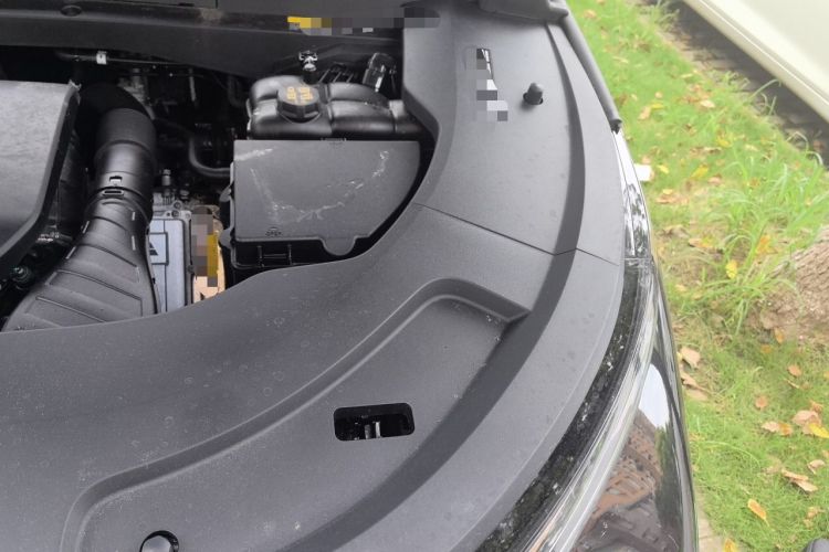 Used Li Auto L7 2024 Pro Model Engine Bay Left