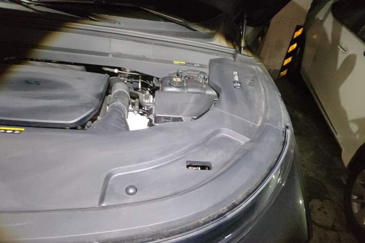 Used Li Auto L7 2024 Pro Model Engine Bay Left