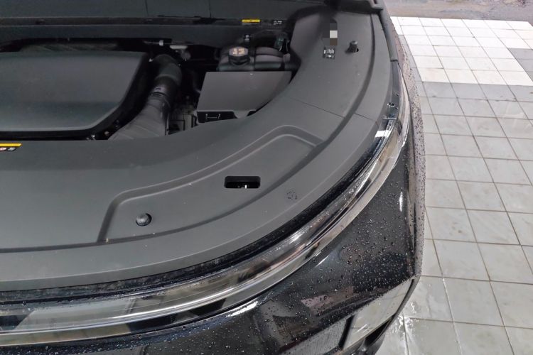 Used Li Auto L7 2024 MAX Model Engine Bay Left