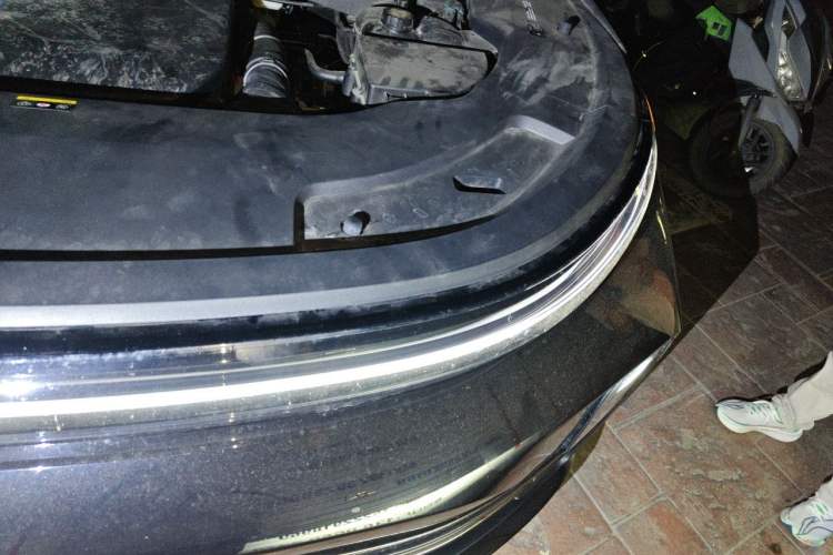 Used Li Auto L7 2024 Ultra Model Engine Bay Left