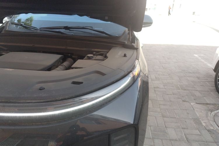 Used Li Auto L7 2024 MAX Model Engine Bay Left