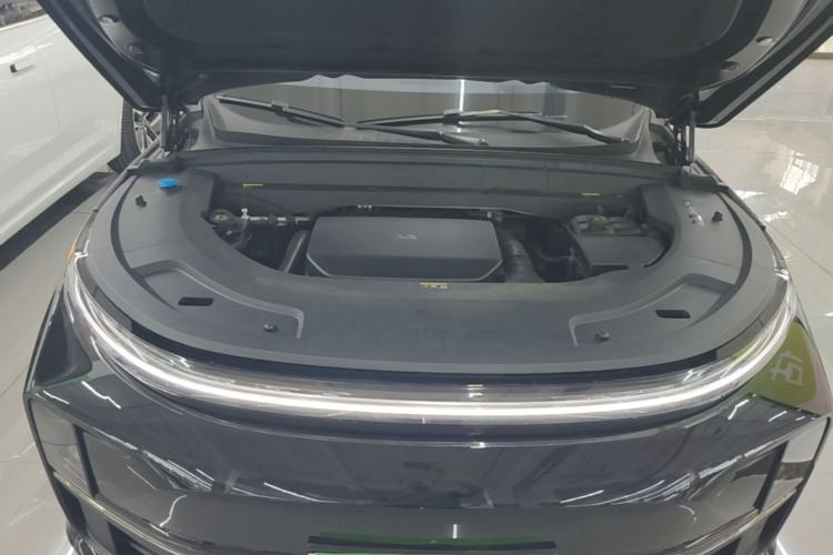 Used Li Auto L7 2024 Pro Model Engine Bay