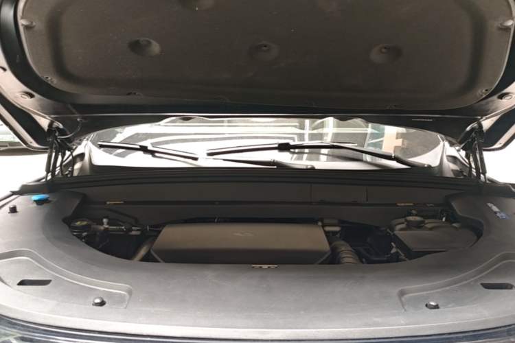 Used Li Auto L7 2024 Ultra Model Engine Bay