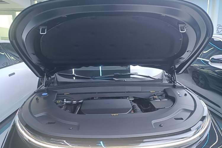 Used Li Auto L7 2024 MAX Model Engine Bay