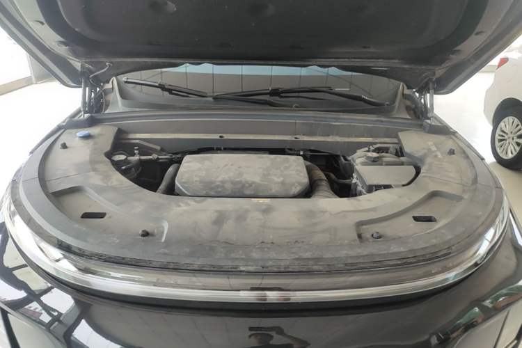 Used Li Auto L7 2024 Pro Model Engine Bay