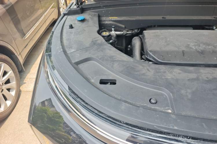 Used Li Auto L7 2024 MAX Model Engine Bay Right