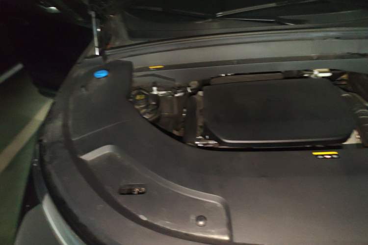 Used Li Auto L7 2024 MAX Model Engine Bay Right