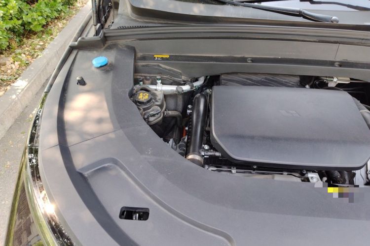 Used Li Auto L7 2024 Ultra Model Engine Bay Right