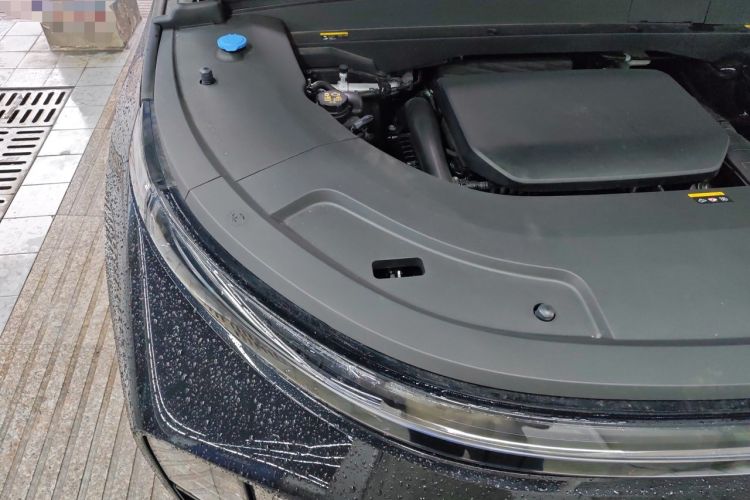 Used Li Auto L7 2024 MAX Model Engine Bay Right