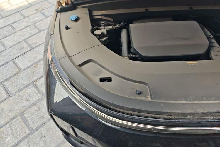 Used Li Auto L7 2024 MAX Model Engine Bay Right
