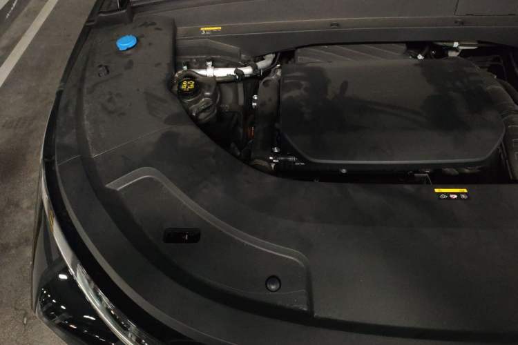 Used Li Auto L7 2024 MAX Model Engine Bay Right