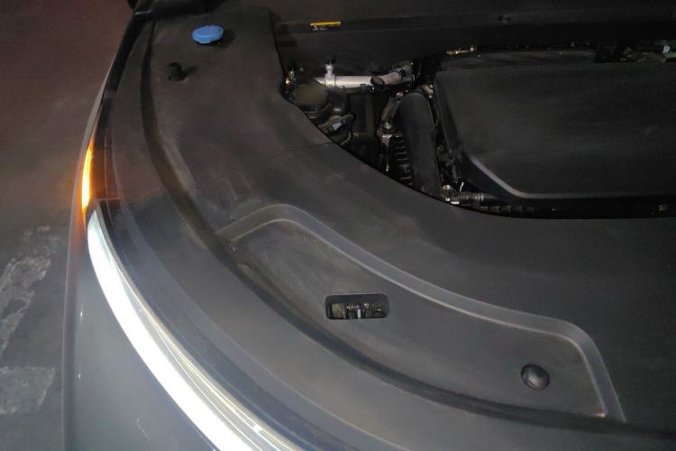 Used Li Auto L7 2024 Ultra Model Engine Bay Right
