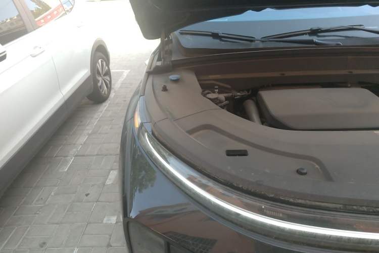 Used Li Auto L7 2024 MAX Model Engine Bay Right