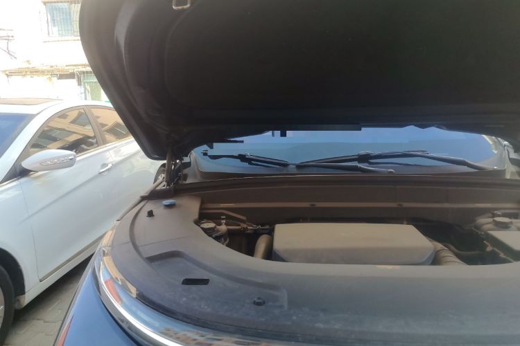 Used Li Auto L7 2024 Pro Model Engine Bay Right