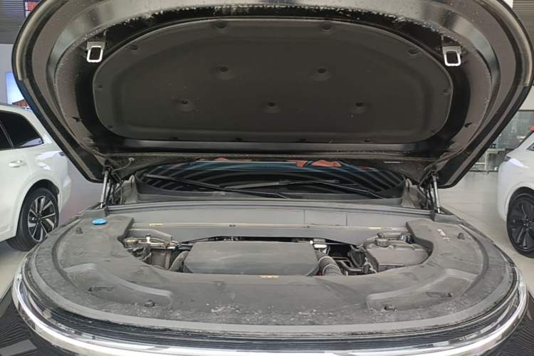 Used Li Auto L7 2024 Ultra Model Engine Bay