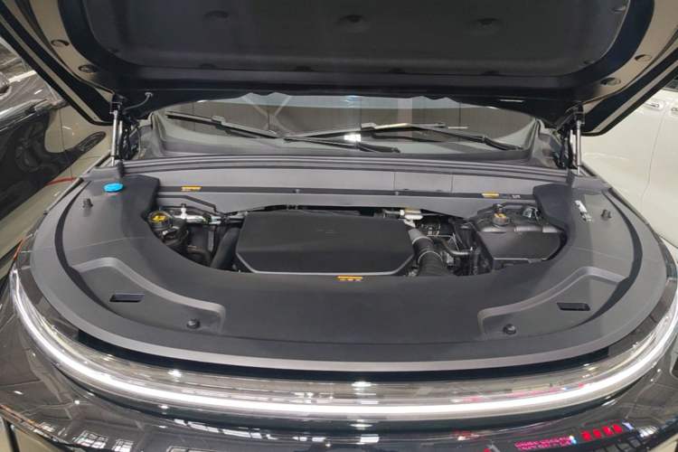Used Li Auto L7 2024 MAX Model Engine Bay