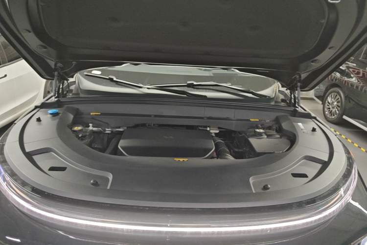 Used Li Auto L7 2024 MAX Model Engine Bay