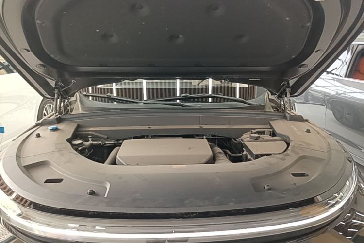 Used Li Auto L7 2024 Pro Model Engine Bay