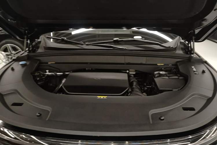 Used Li Auto L7 2024 MAX Model Engine Bay