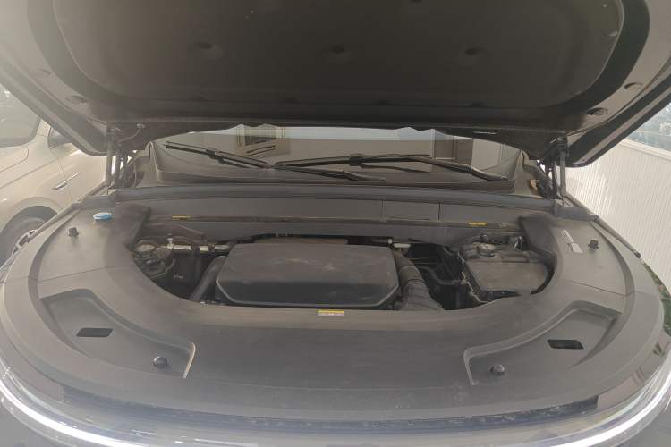 Used Li Auto L7 2024 MAX Model Engine Bay