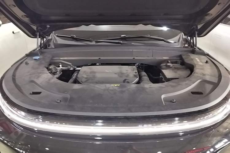 Used Li Auto L7 2024 Pro Model Engine Bay