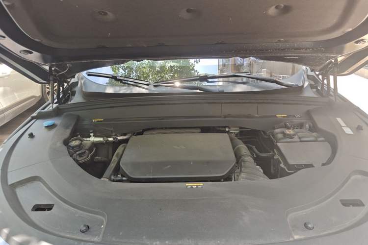 Used Li Auto L7 2024 Pro Model Engine Bay