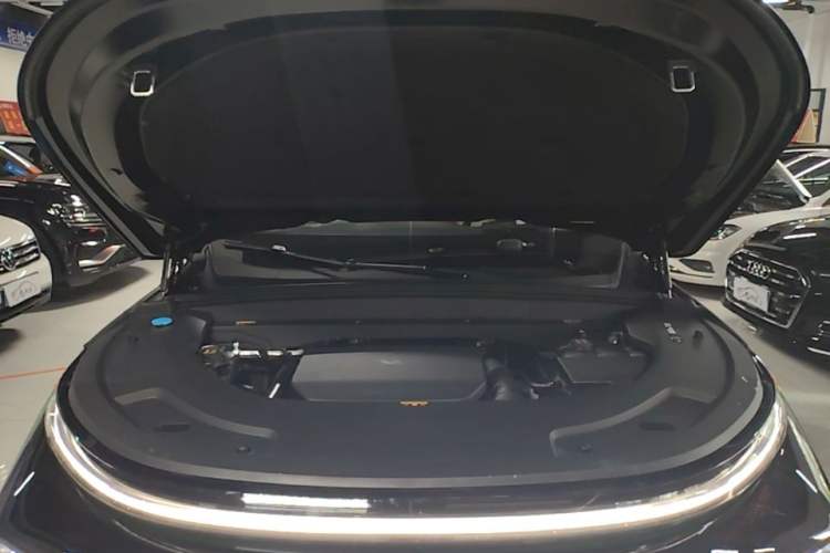 Used Li Auto L7 2024 Pro Model Engine Bay
