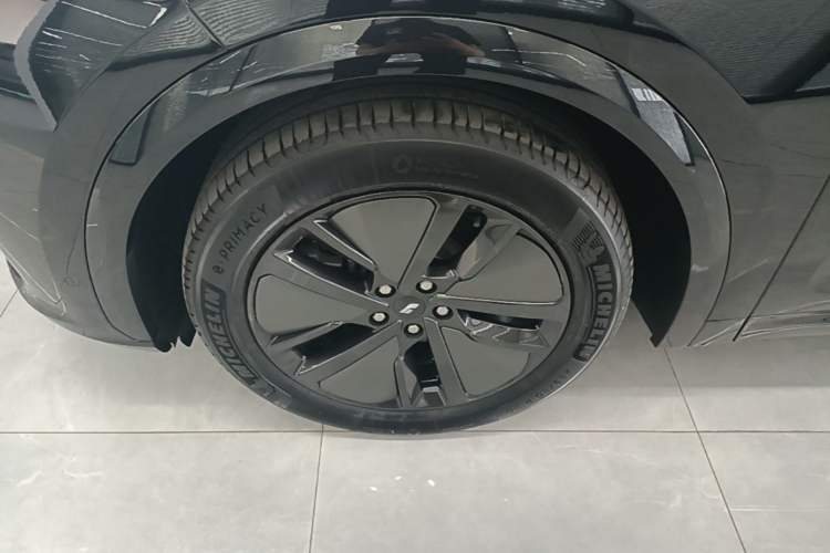 Used Li Auto L7 2024 Pro Model Exterior 4