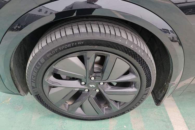 Used Li Auto L7 2024 Ultra Model Exterior 4