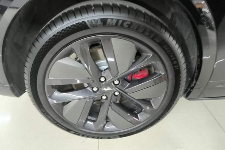 Used Li Auto L7 2024 Ultra Model Exterior 5