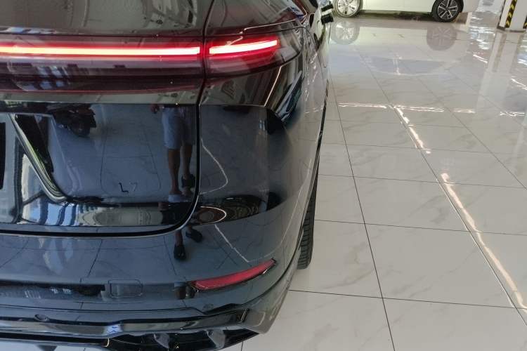 Used Li Auto L7 2024 Ultra Model Exterior 6