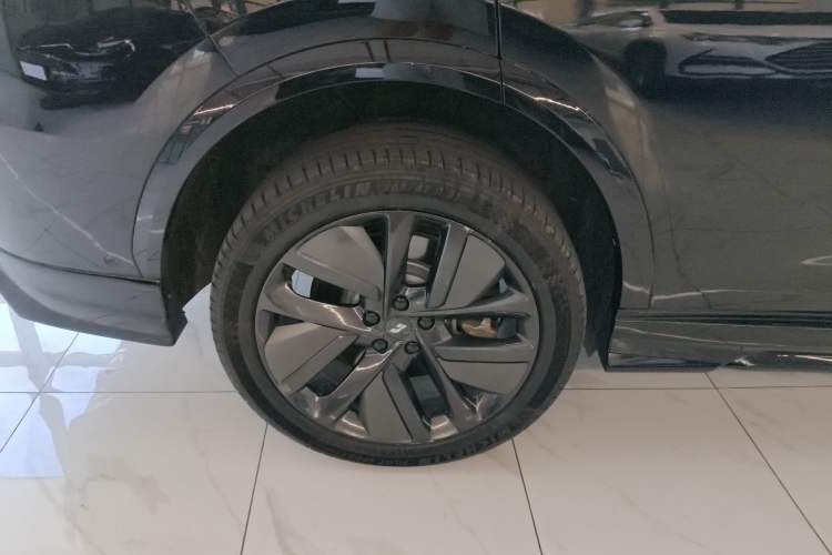 Used Li Auto L7 2024 Ultra Model Exterior 8
